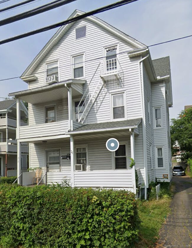 418 East St in New Britain, CT - Building Photo - Building Photo