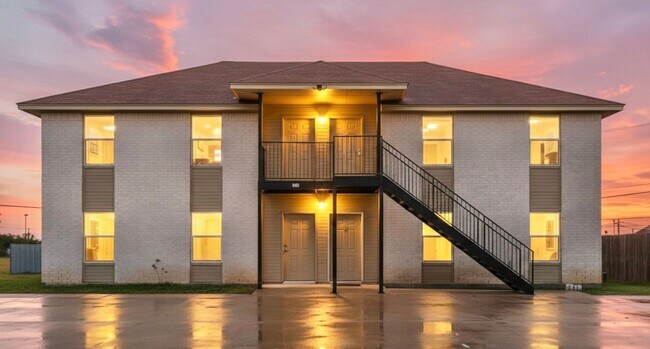 property at 5704 Greengate Dr