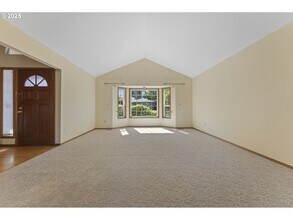 16808 NW Yorktown Dr in Beaverton, OR - Building Photo - Building Photo