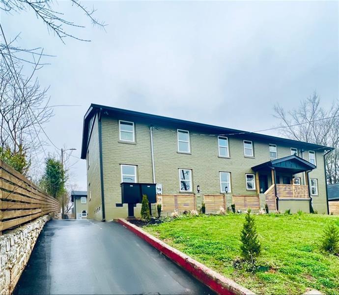 762 Fraser St SE-Unit -18 in Atlanta, GA - Building Photo