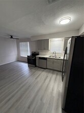 6618 McCullum Rd in Missouri City, TX - Building Photo - Building Photo