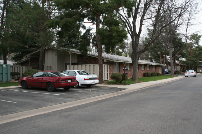 Parkway Flats in Longmont, CO - Foto de edificio - Building Photo