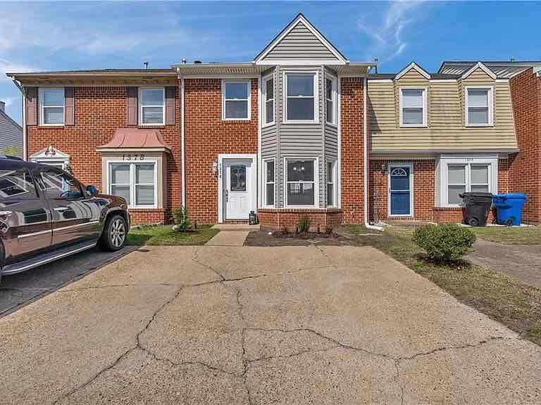1376 Battleford Dr in Virginia Beach, VA - Building Photo