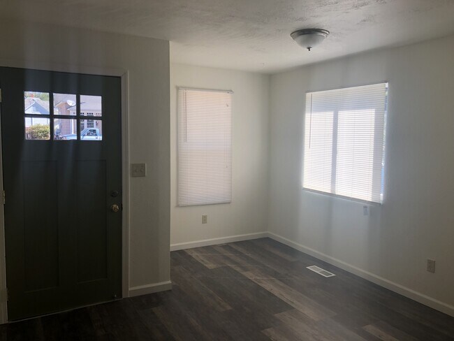 235 McAuliff St in Walla Walla, WA - Building Photo - Building Photo