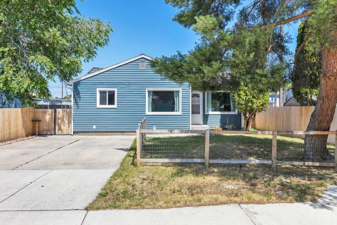 2310 Kensington Ave in Missoula, MT - Building Photo