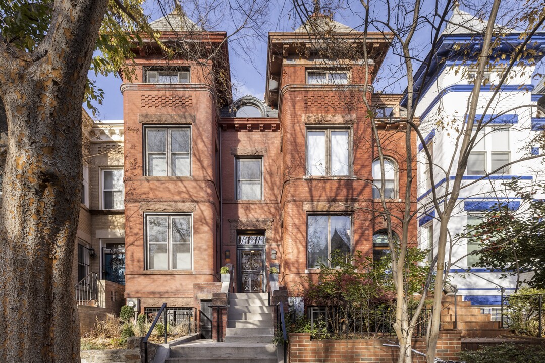 127 V St NW in Washington, DC - Building Photo