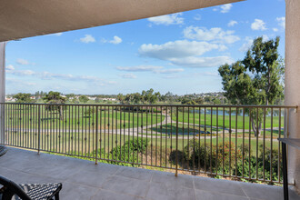 2348 La Costa Ave in Carlsbad, CA - Foto de edificio - Building Photo