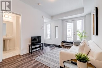 15 William Jackson Wy in Toronto, ON - Building Photo - Building Photo