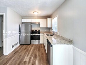 807 Mountain Creek Church Rd NW in Monroe, GA - Foto de edificio - Building Photo