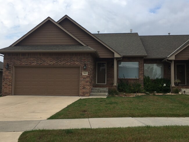 property at 2024 N Springbrook St