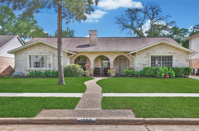 property at 1059 Richelieu Ln