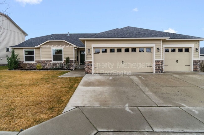 6904 Jasper Dr in Spokane, WA - Building Photo - Building Photo