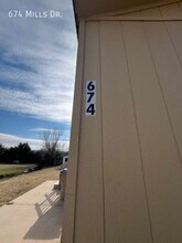 674 W Mills Dr in Towanda, KS - Building Photo - Building Photo
