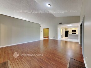 13427 Kingsbury Dr in Wellington, FL - Building Photo - Building Photo