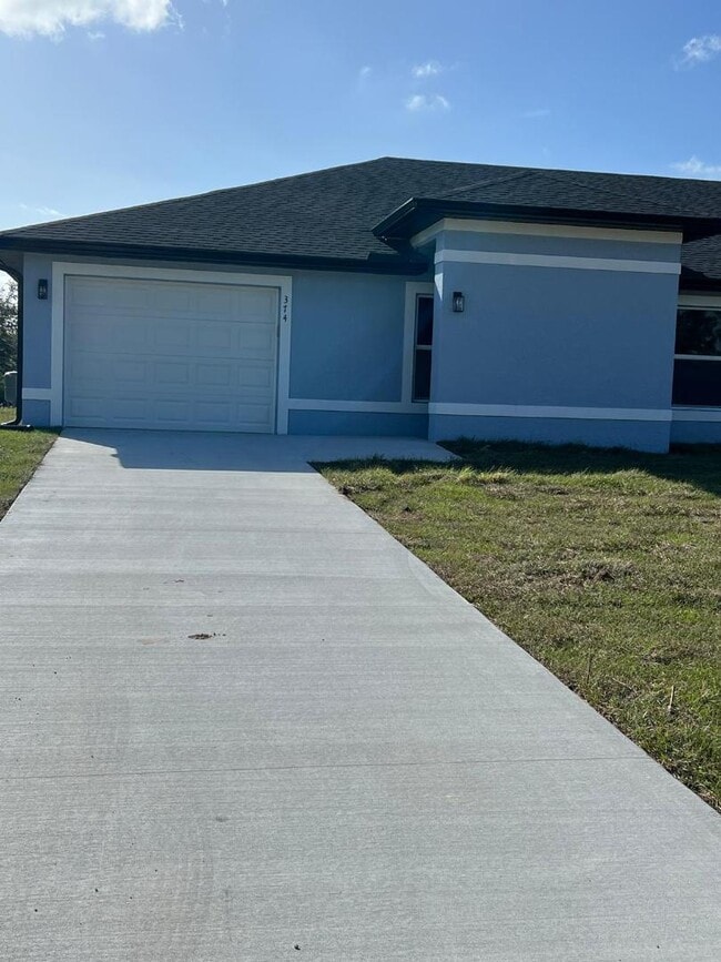 372 Compese Ave S in Lehigh Acres, FL - Building Photo - Building Photo