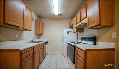 1103 Circle M Dr in Killeen, TX - Building Photo - Building Photo