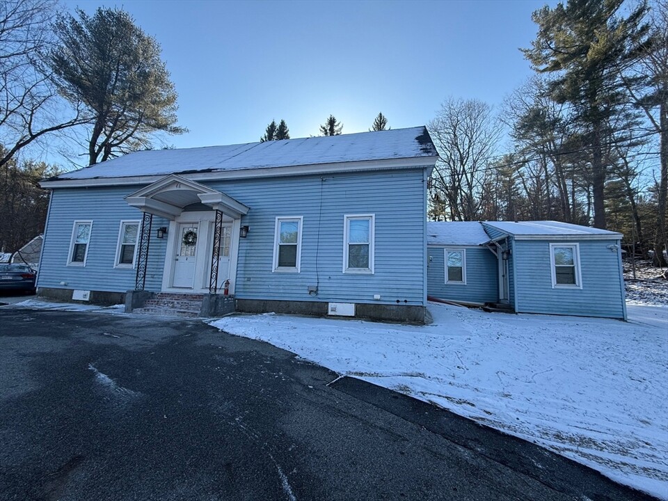 48 Bridge St in Westford, MA - Building Photo