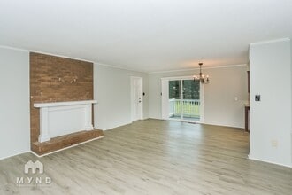 139 Edgeway Rd in Mooresville, NC - Building Photo - Building Photo