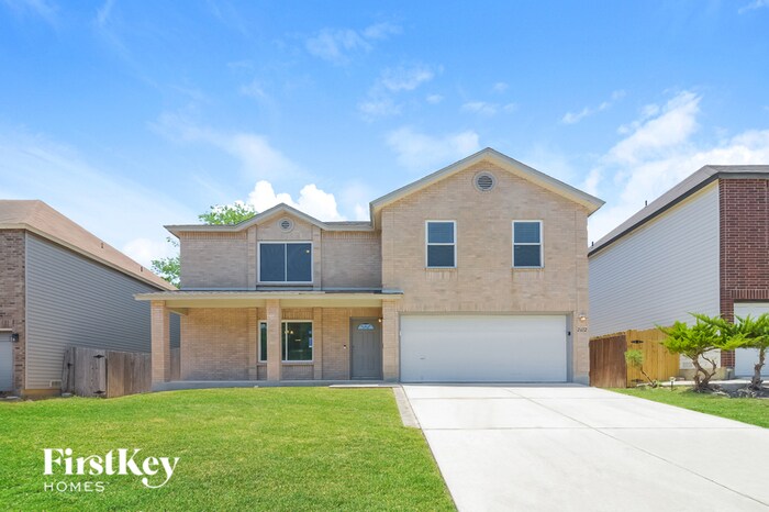 2652 Westover View in San Antonio, TX - Building Photo