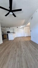 7930 N Nob Hill Rd in Tamarac, FL - Building Photo - Building Photo