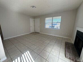 676 S 72nd Ave in Pensacola, FL - Building Photo - Building Photo