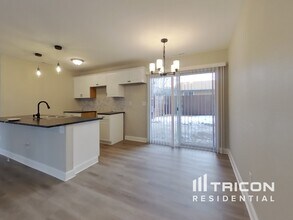 4249 Deerfield Hills Rd in Colorado Springs, CO - Foto de edificio - Building Photo