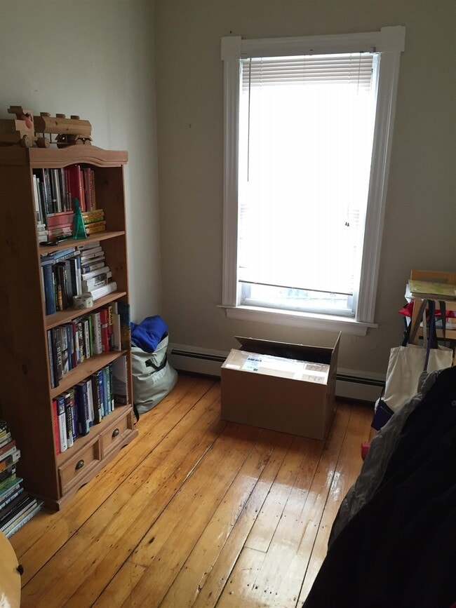 24 Linden Ave, Unit 3