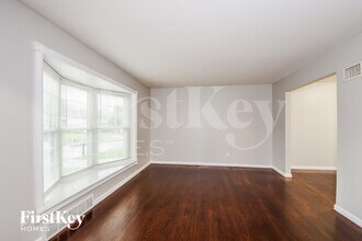 3915 Rodapa Dr in St. Louis, MO - Building Photo - Building Photo