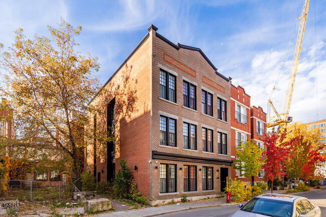 3476 Saint-Dominique Rue in Montréal, QC - Building Photo - Primary Photo