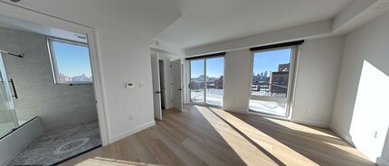 Astoria Point in Long Island City, NY - Foto de edificio - Building Photo