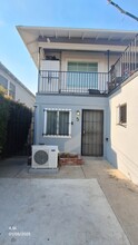 611 S Flower St, Unit 5 in Inglewood, CA - Building Photo - Building Photo