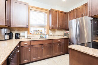 1455 W Wilson Ave, Unit 2 in Chicago, IL - Building Photo - Building Photo