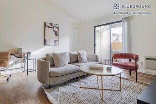 1600 Villa St, Unit FL2-ID2129 in Mountain View, CA - Building Photo