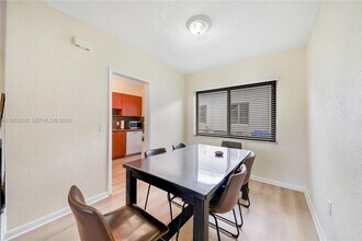 2 NW 47th St in Miami, FL - Building Photo - Building Photo