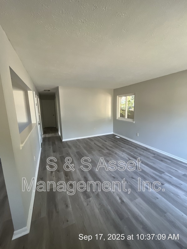 2123 Webster St in Lansing, MI - Building Photo - Building Photo