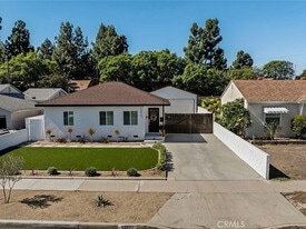 13927 Flatbush Ave in Norwalk, CA - Building Photo