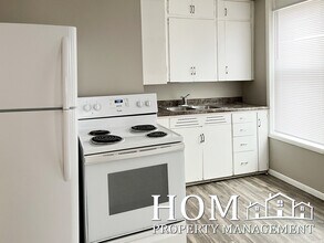 804 N Broad St, Unit 2 in Mankato, MN - Building Photo - Building Photo