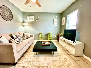 1808 Morgan Ave in Corpus Christi, TX - Building Photo - Building Photo