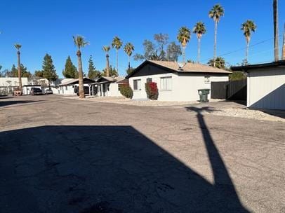 property at 2416 W Coolidge St