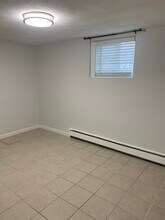 36 Summer St, Unit Rear in Stoneham, MA - Building Photo - Building Photo