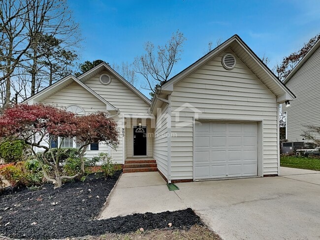 property at 905 Finchurch Cir