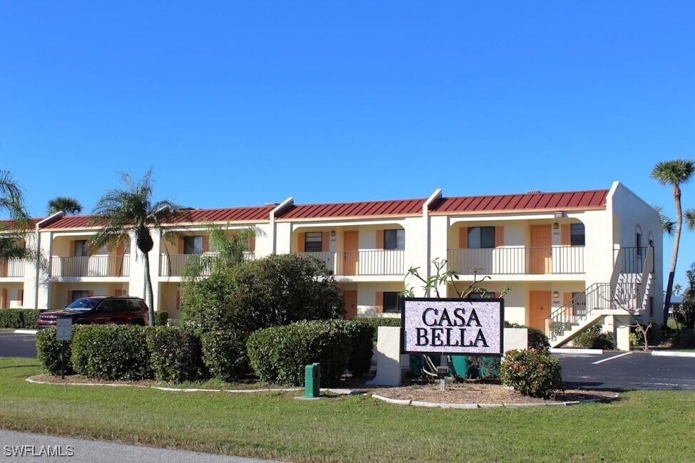 16361 Dublin Cir in Ft. Myers, FL - Building Photo