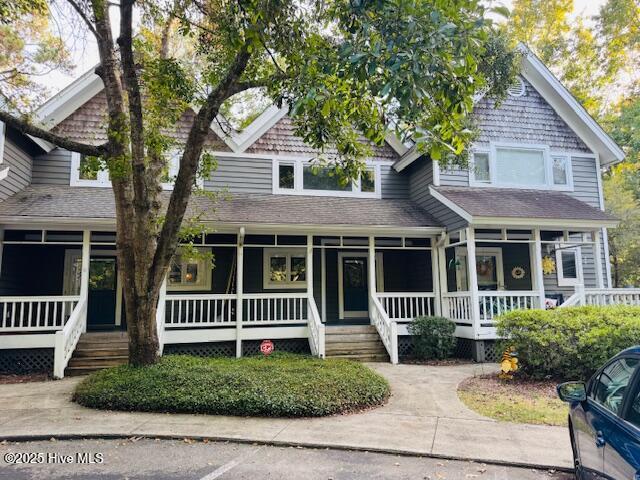 property at 752 Indigo Village Ct