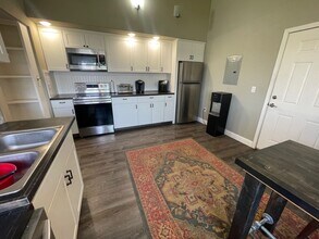 3780 Leasure St-Unit -Unit A in Fairbanks, AK - Building Photo - Building Photo