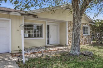 38 E Diamond Dr in Palm Coast, FL - Building Photo - Building Photo