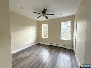 242 Westminster Pl in Lodi, NJ - Building Photo - Building Photo