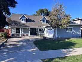 1717 Grizilo Dr in San Jose, CA - Building Photo