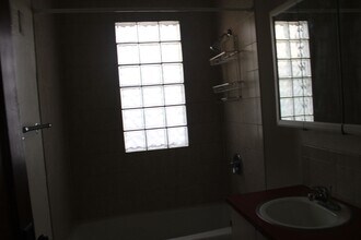 1732 Laramie St in Manhattan, KS - Building Photo - Building Photo