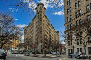 The Grinnell at 100 Apartments