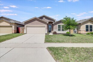 7610 Quartz Dr in Corpus Christi, TX - Building Photo